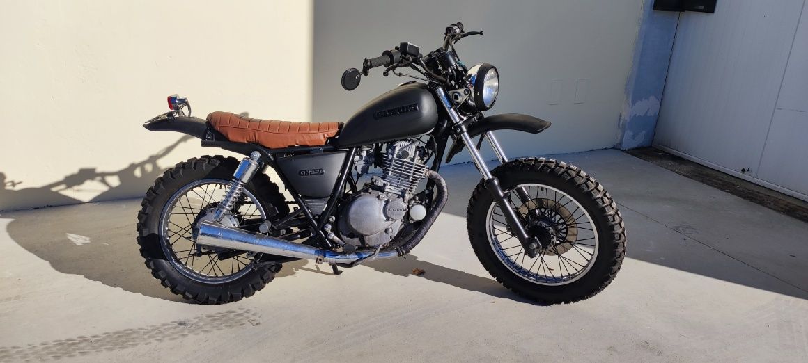 Suzuki GN250 Cafe Racer