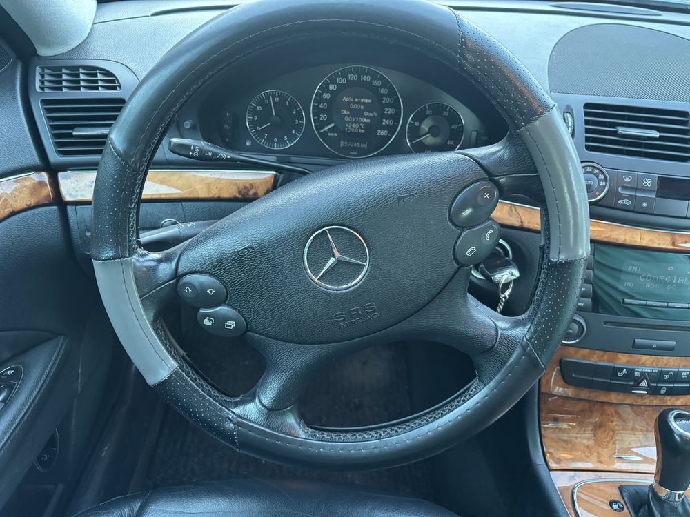 Mercedes-Benz E 220 CDI Automático NACIONAL/IUC antigo