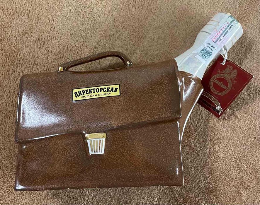 Штоф фарфоровый коллекционный "Директорская"