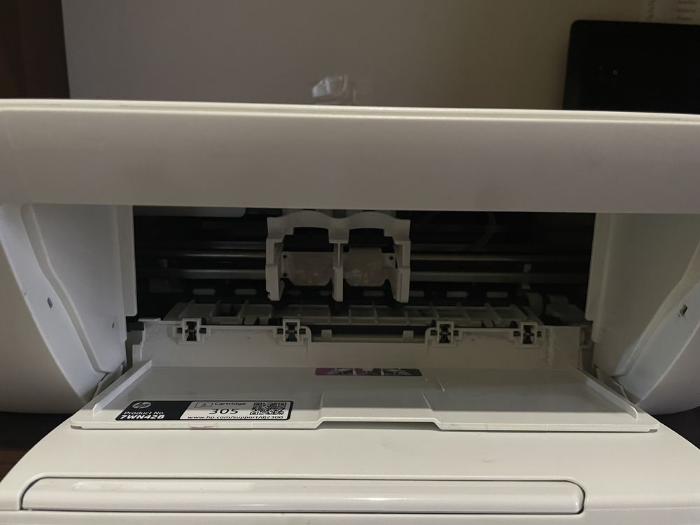 Принтер HP Deskjet 2320