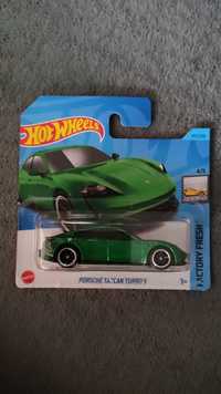 Hot Wheels Porsche Taycan Turbo S