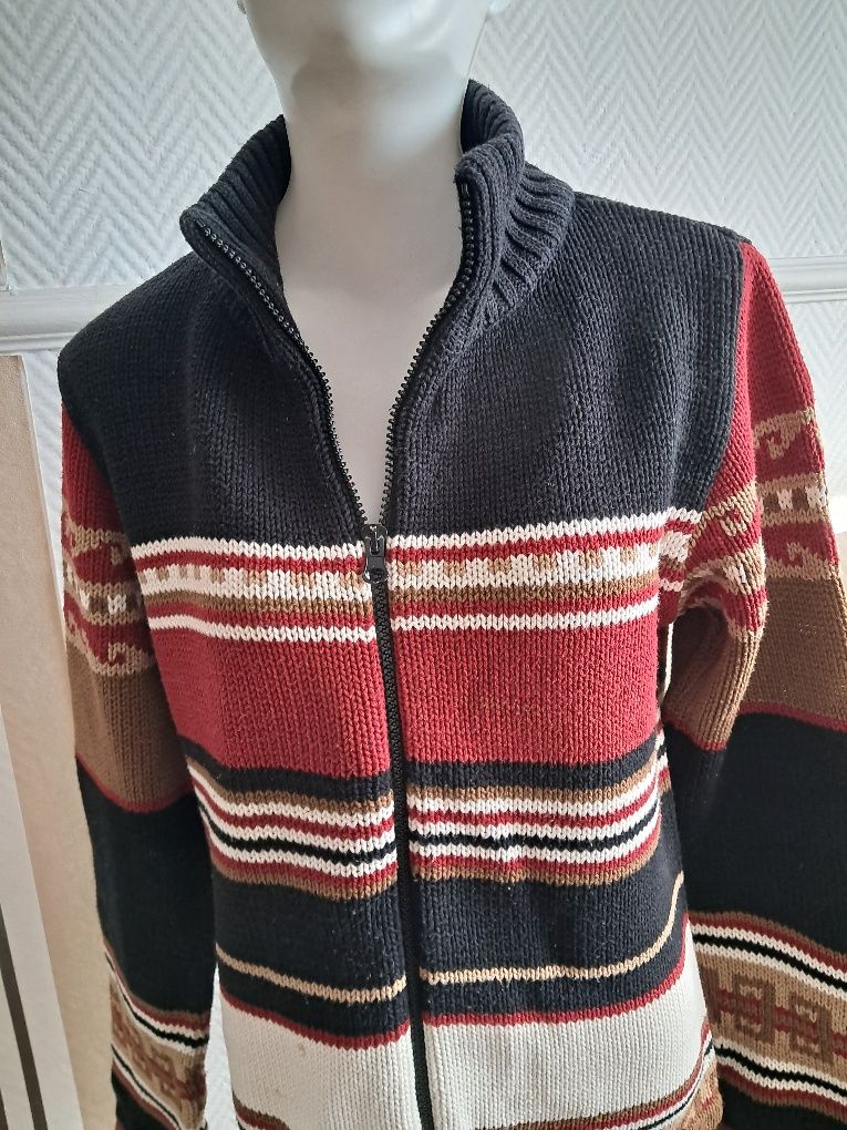 Sweter w etniczne wzory rozmiar L