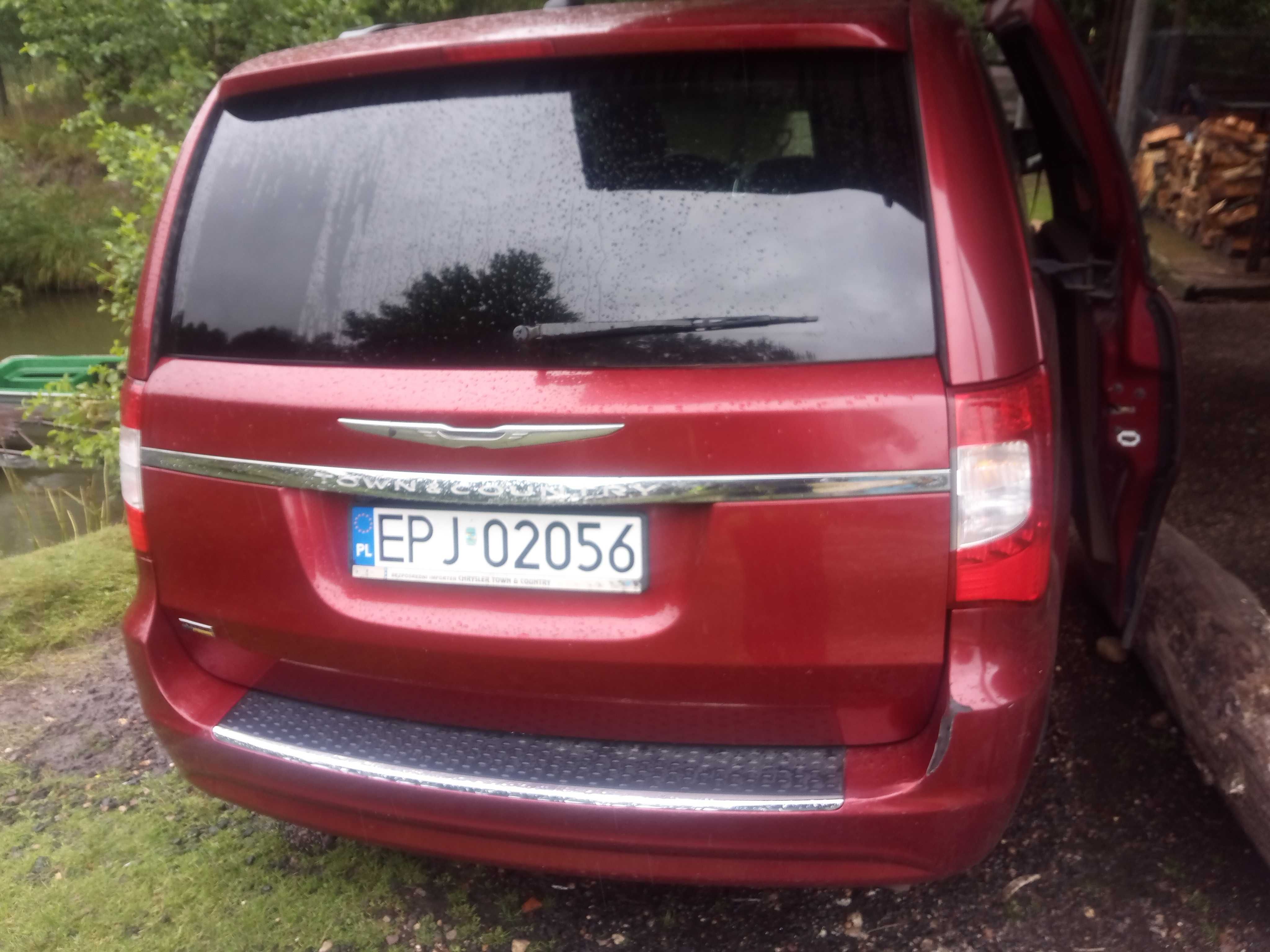 Chrysler Town Country