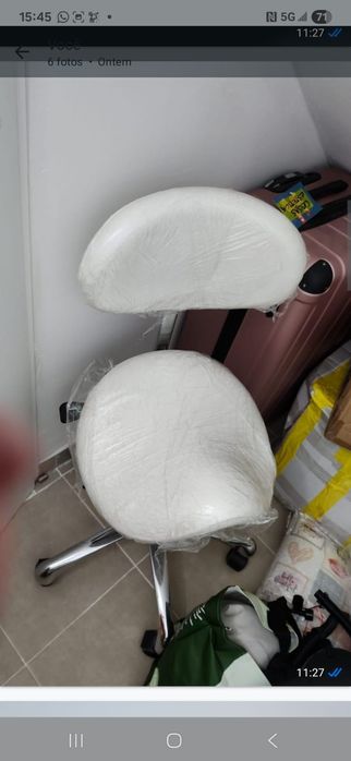 Cadeira de estética com rodas