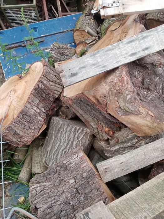 Sprzedam drewno na opał tanio z dowozem
