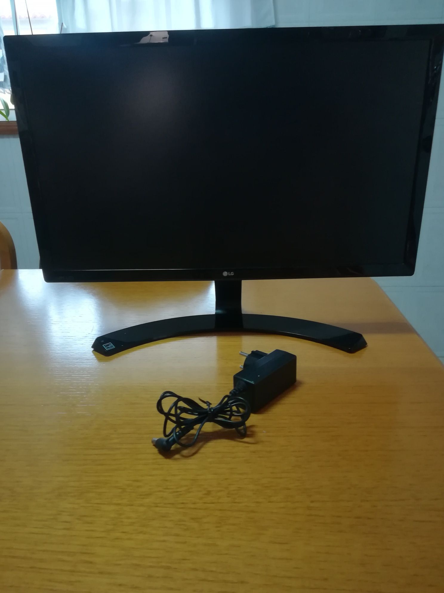 Monitor LED 22'' LG