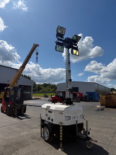 Generac Lighting Tower  Maszt oświetleniowy z agregatem