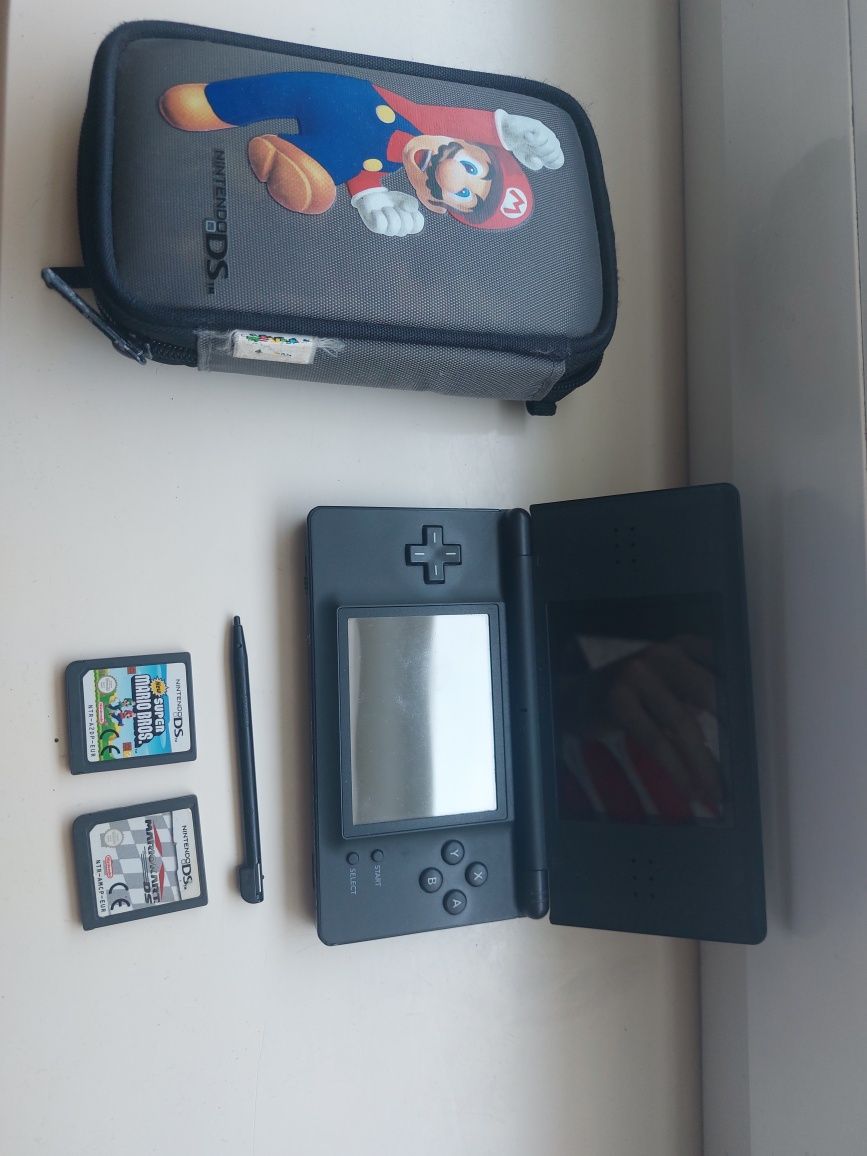 nintendo ds lite чорна
