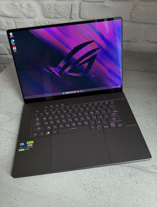 Asus Rog Zephyrus G16 (Rtx 4070)