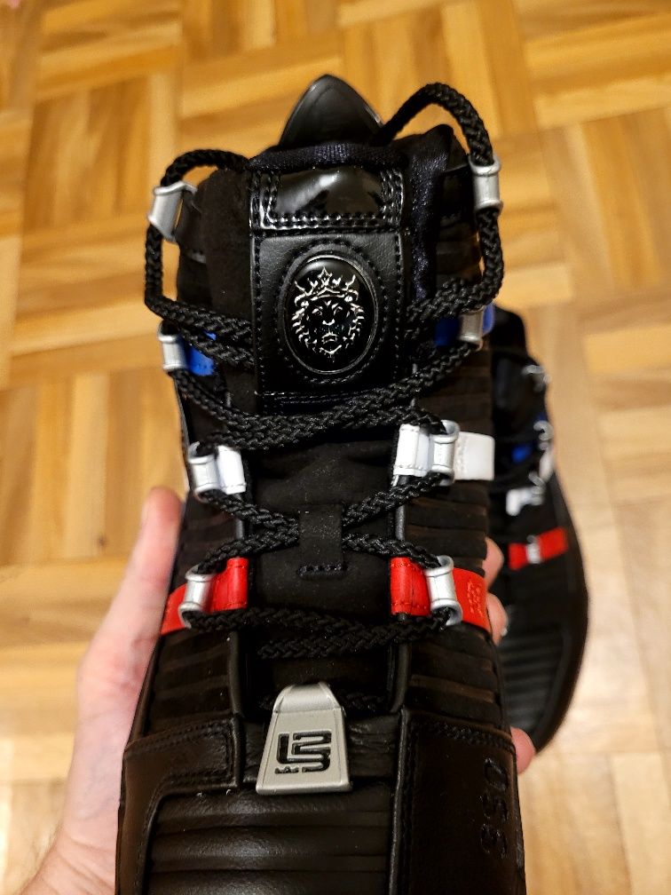 Кроссовки NIKE Zoom LeBron lll QS