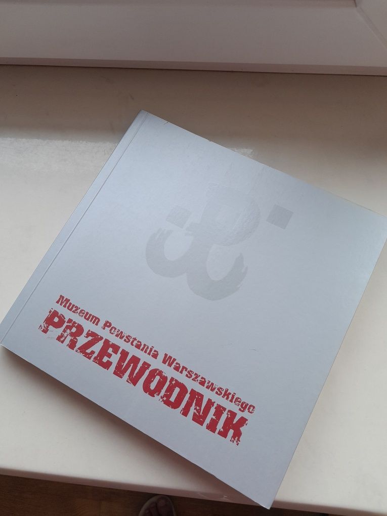 Przewodnik po Muzeum Powstania Warszawskiego