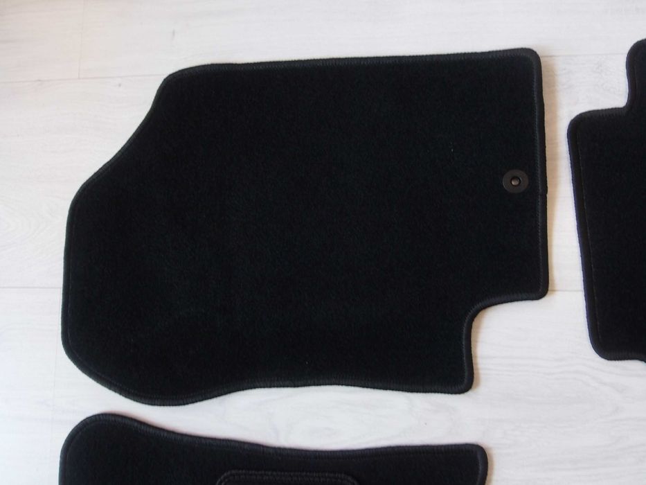 Dywaniki Welurowe HYUNDAI I20 09-11 Idealnie Dopasowane STOPERY