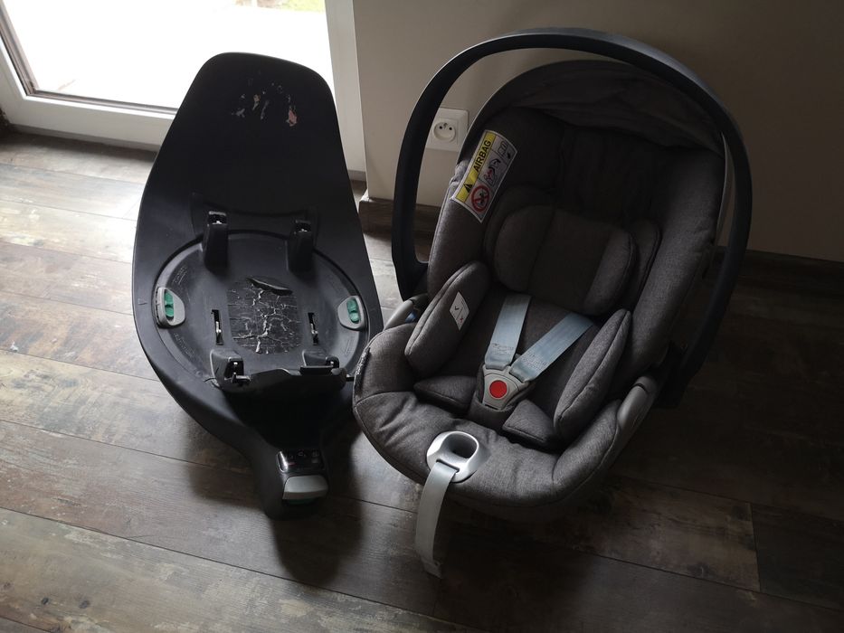 Fotelik Cybex Platinum Cloud Z i-Size z bazą obrotową