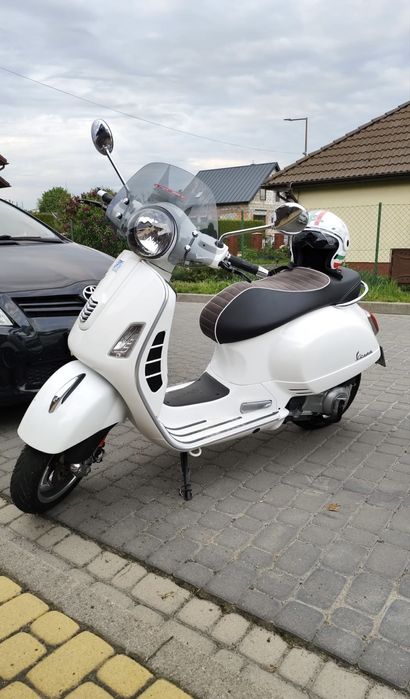 Vespa GTS 125 – stan idealny, Akrapovic, tuning Malossi!