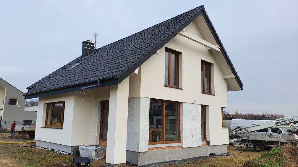Budowa domów i obiektów,  stany surowe , usługi budowlane