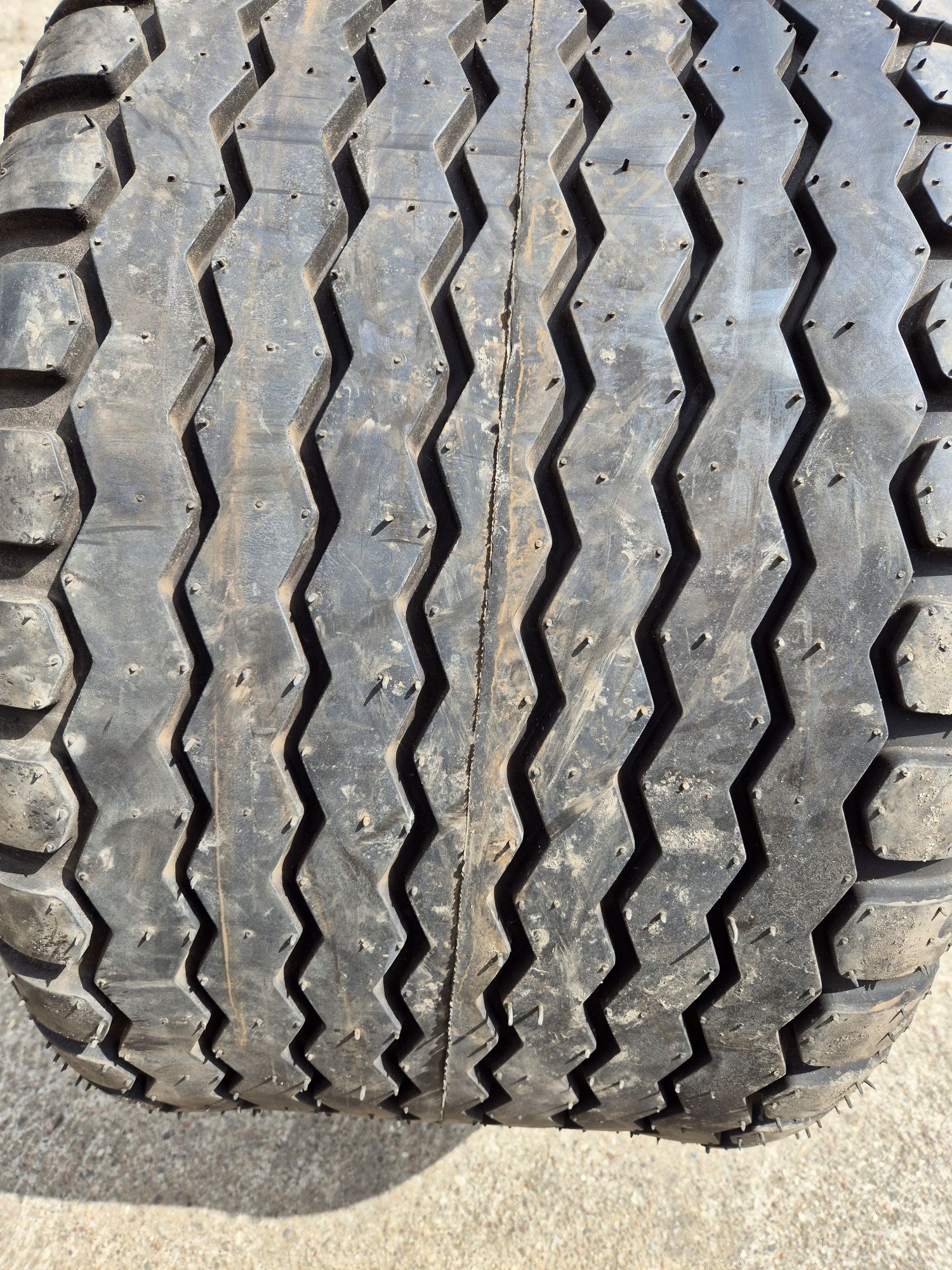 Opona 500/50-17  500/50r17