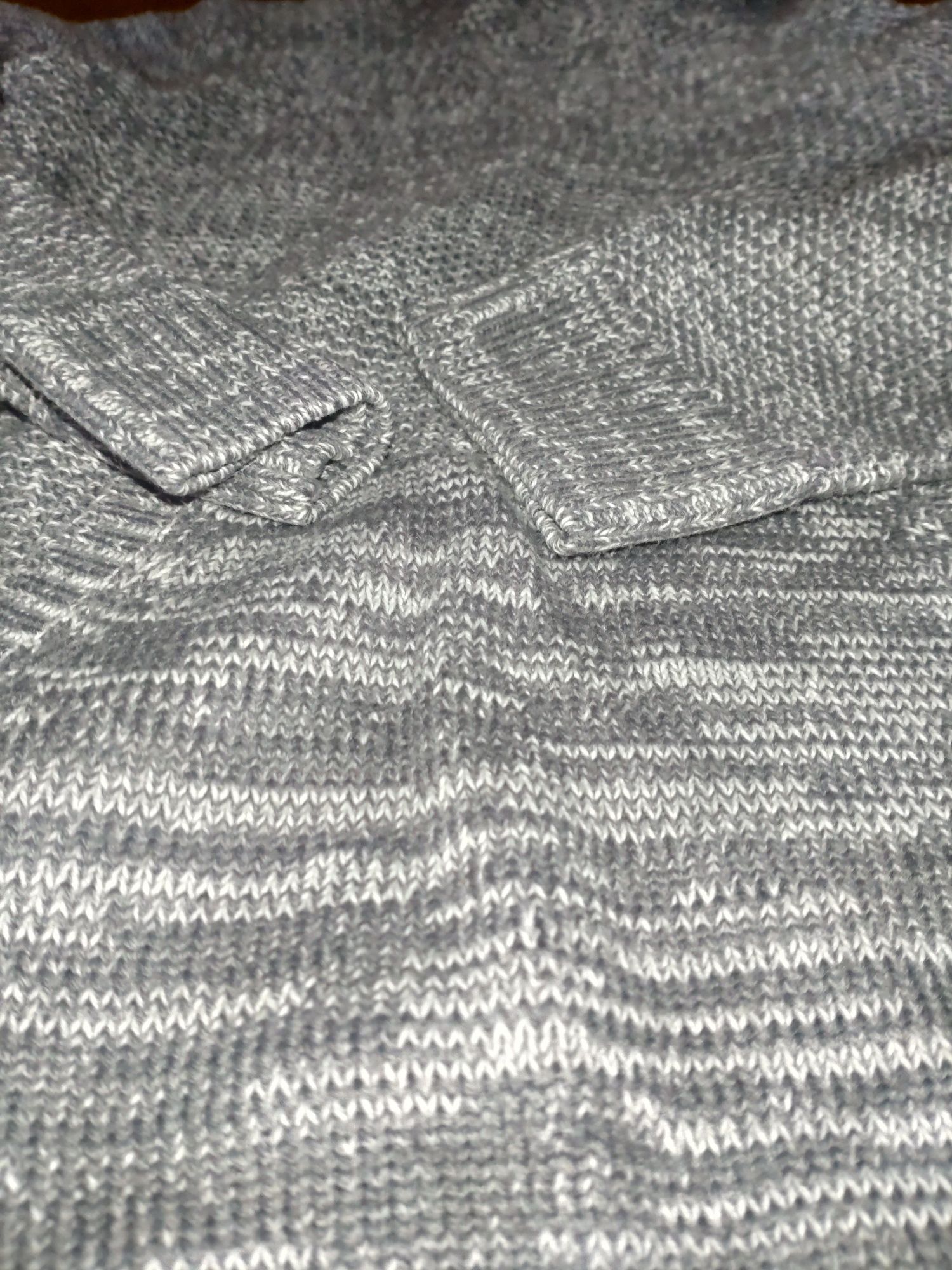 Sweter chłopięcy szary, 140 cm, F&F