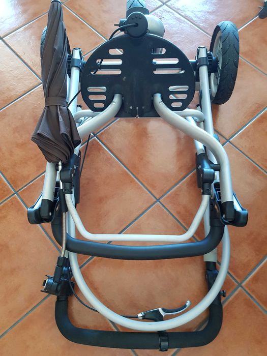 Ovo/alcofa + Carrinho bébé Carolina Herrera