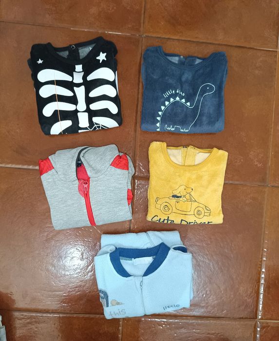 Roupa menino 9-12 meses 34 peças Negociável