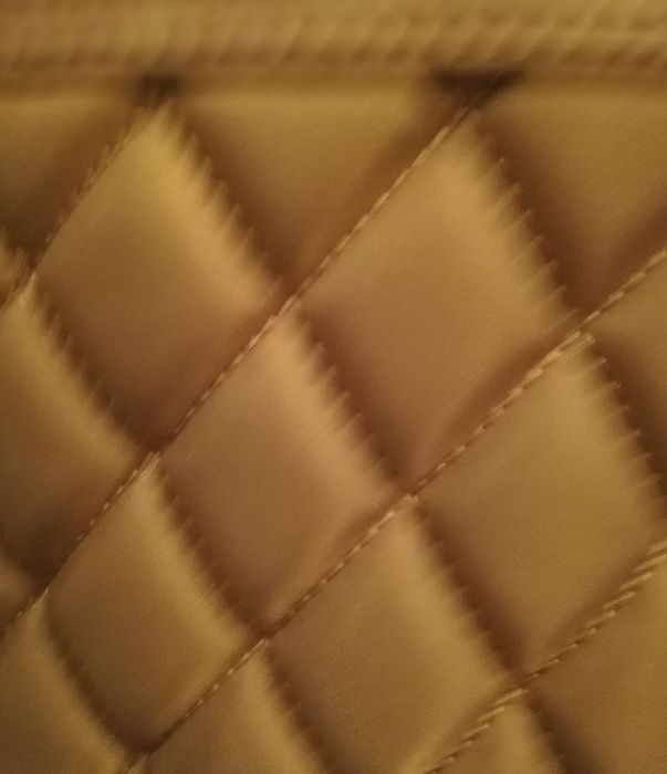 Vendo mala castanha