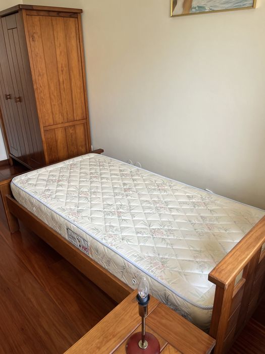 Cama com colchao