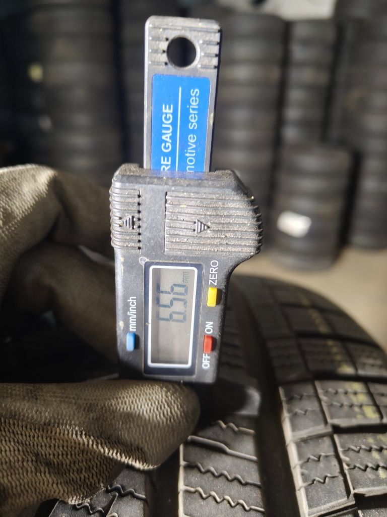 235/55R17 103 V Hankook Winter I*Cept Evo 2      Z444/170B