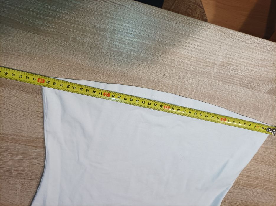 Biała bluzeczka rozmiar ok 140