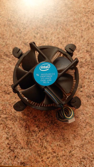 Продам процесор Intel Pentium G4560 3.50GHz/3MB/8GT/s