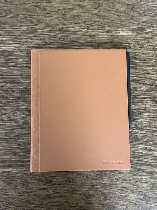 Remarkable 2 + marker plus + leather folio