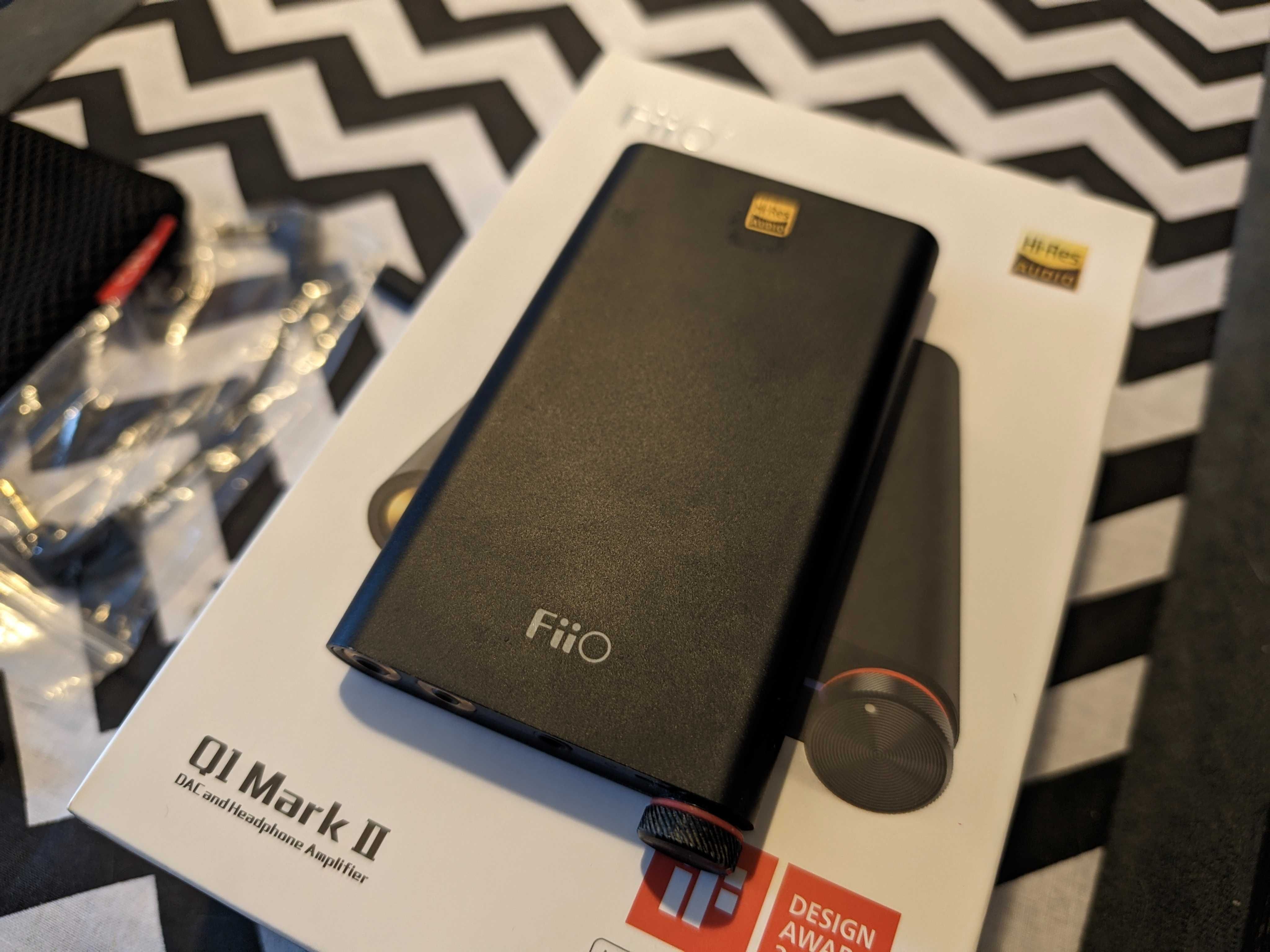 Wzmacniacz przenośny DAC FiiO Q1 Mark II komplet