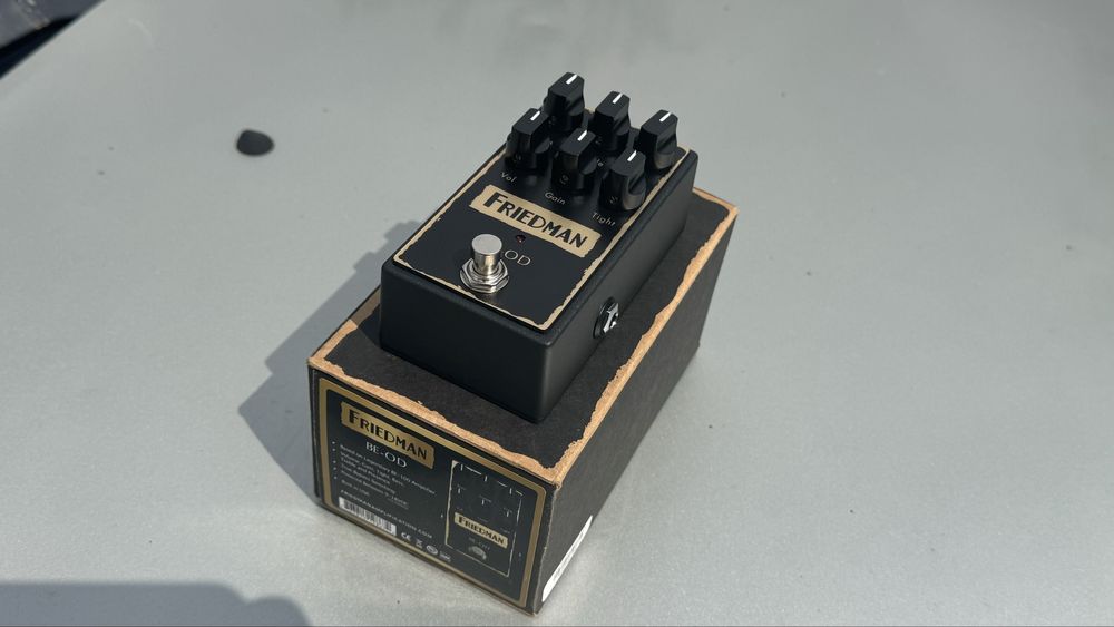 Friedman be-od (distortion, mxr, wampler, bogner, jhs, boss)