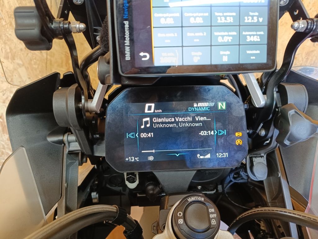 Retrofit TFT em BMW R1200 GS GSA 13-19