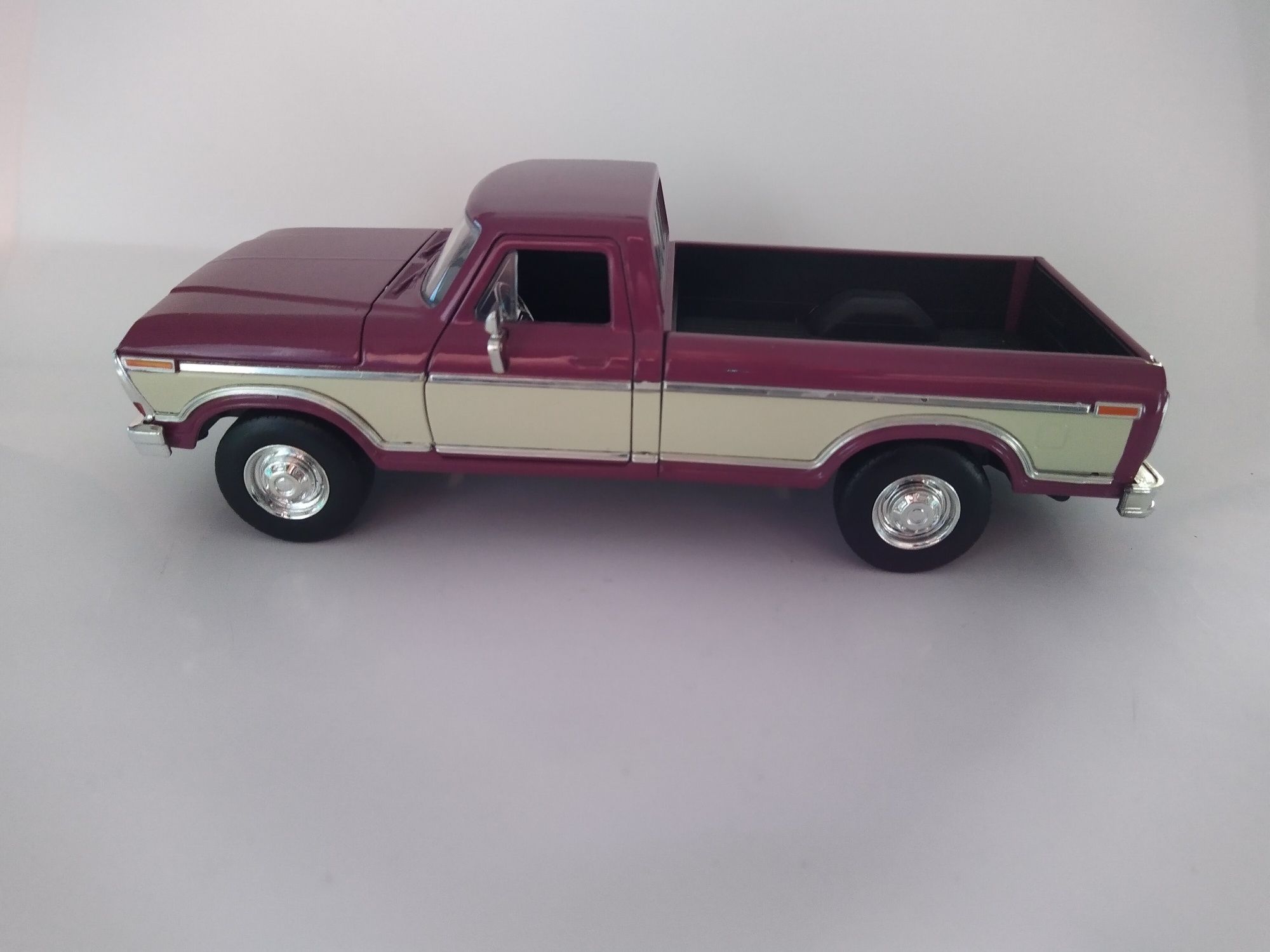 Ford F 150 Jada Toys Skala 1:24