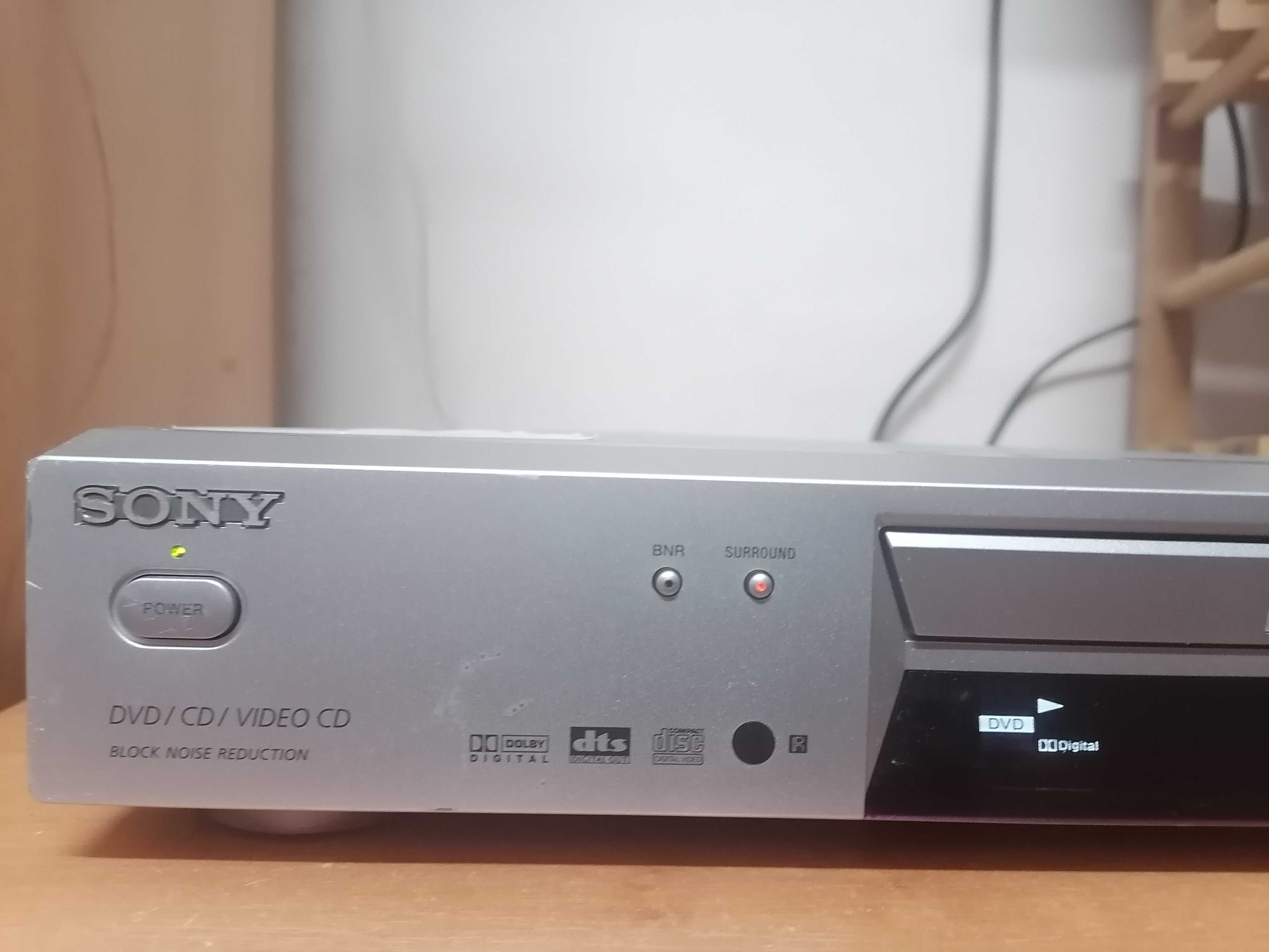 Odtwarzacz CD/DVD Sony DVP-NS300 pilot