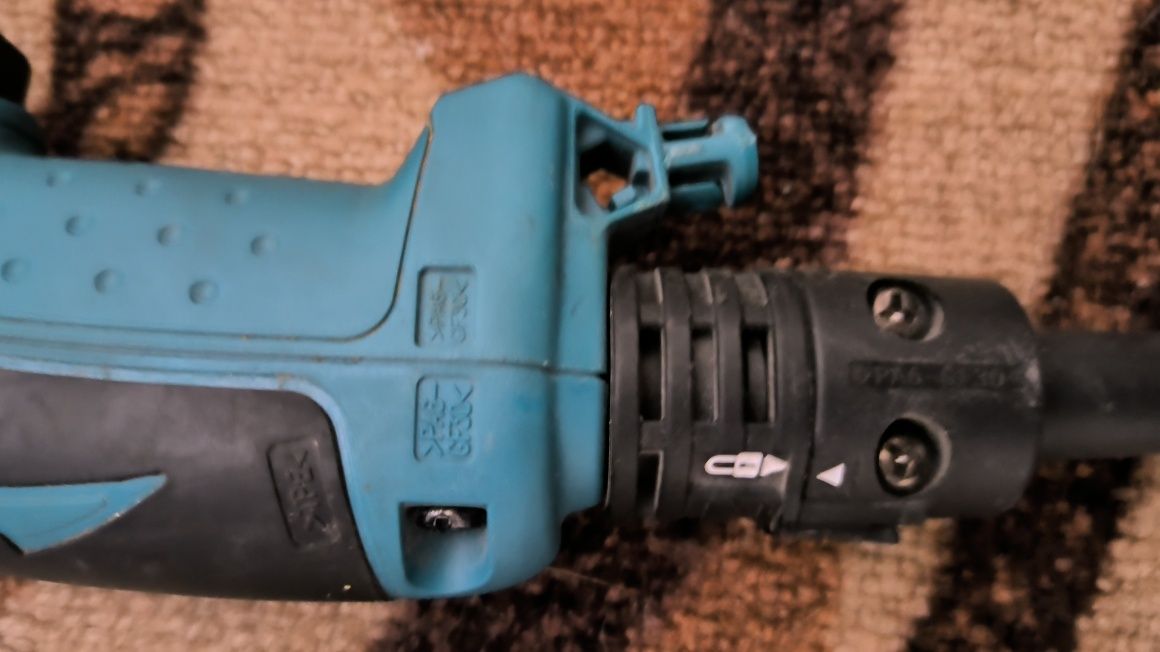Сетевой шуруповерт для гипсокартона MAKITA FS6300R