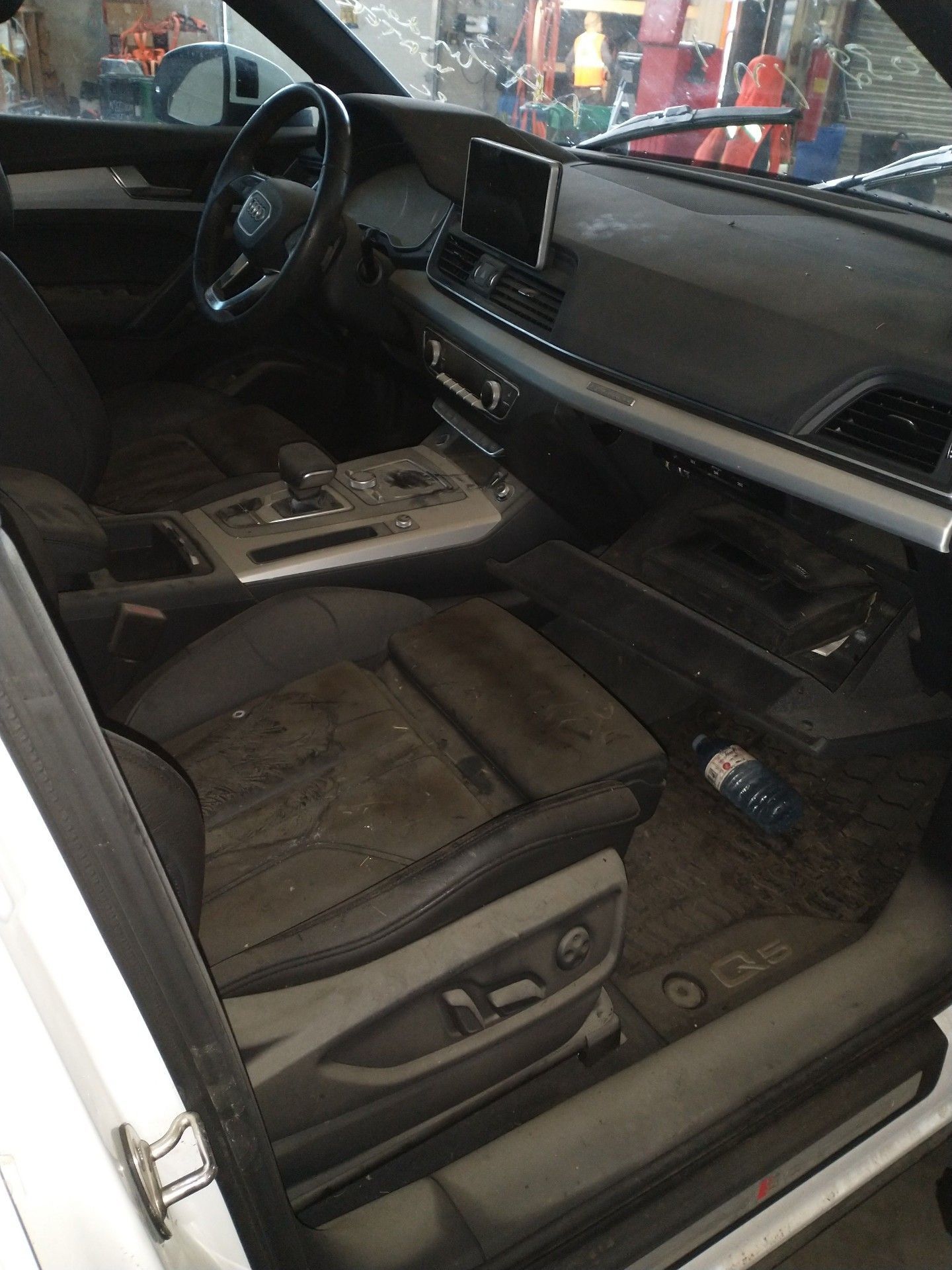 Разборка Audi Q5 80A LY9C S-line fy бампер капот крыло фара bcm крило