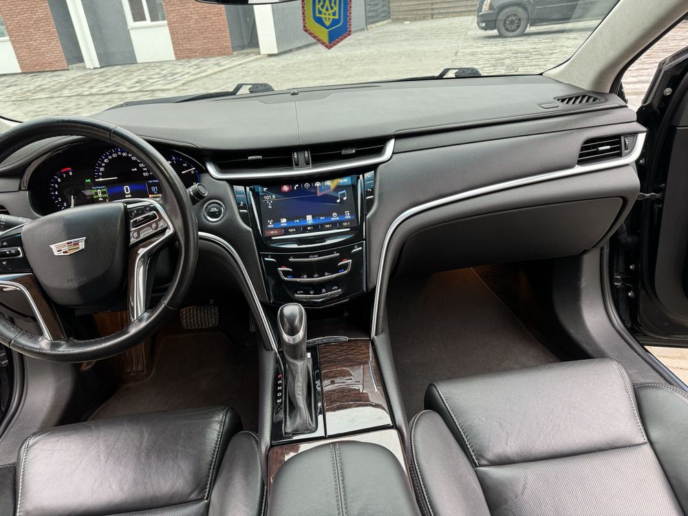 cadillac xts комфортне авто на газу