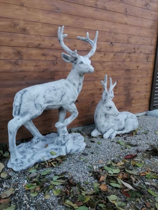 Figura ogrodowa jelonek leżący jeleń z cementu