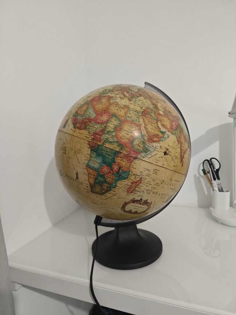 Globo terrestre com luz Scan Globe A/S Denmark