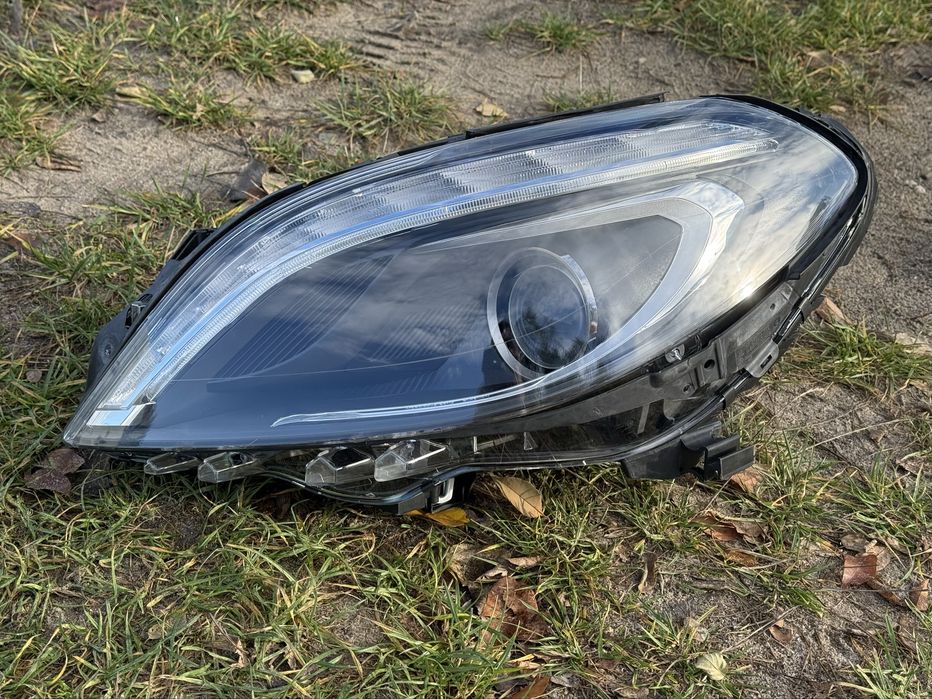 Lampa NOWA przednia lewa Mercedes w246 bi xenon EU cala ladna