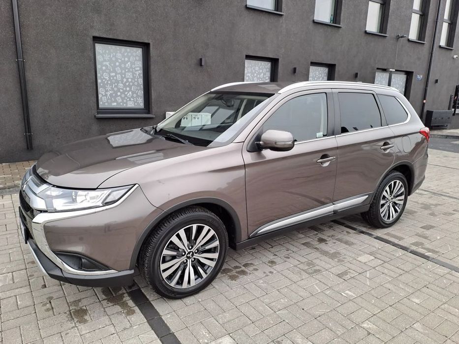 Mitsubishi Outlander 4X4 ,automat,krajowy, bezwypadkowy stan idealny,gwarancja producenta