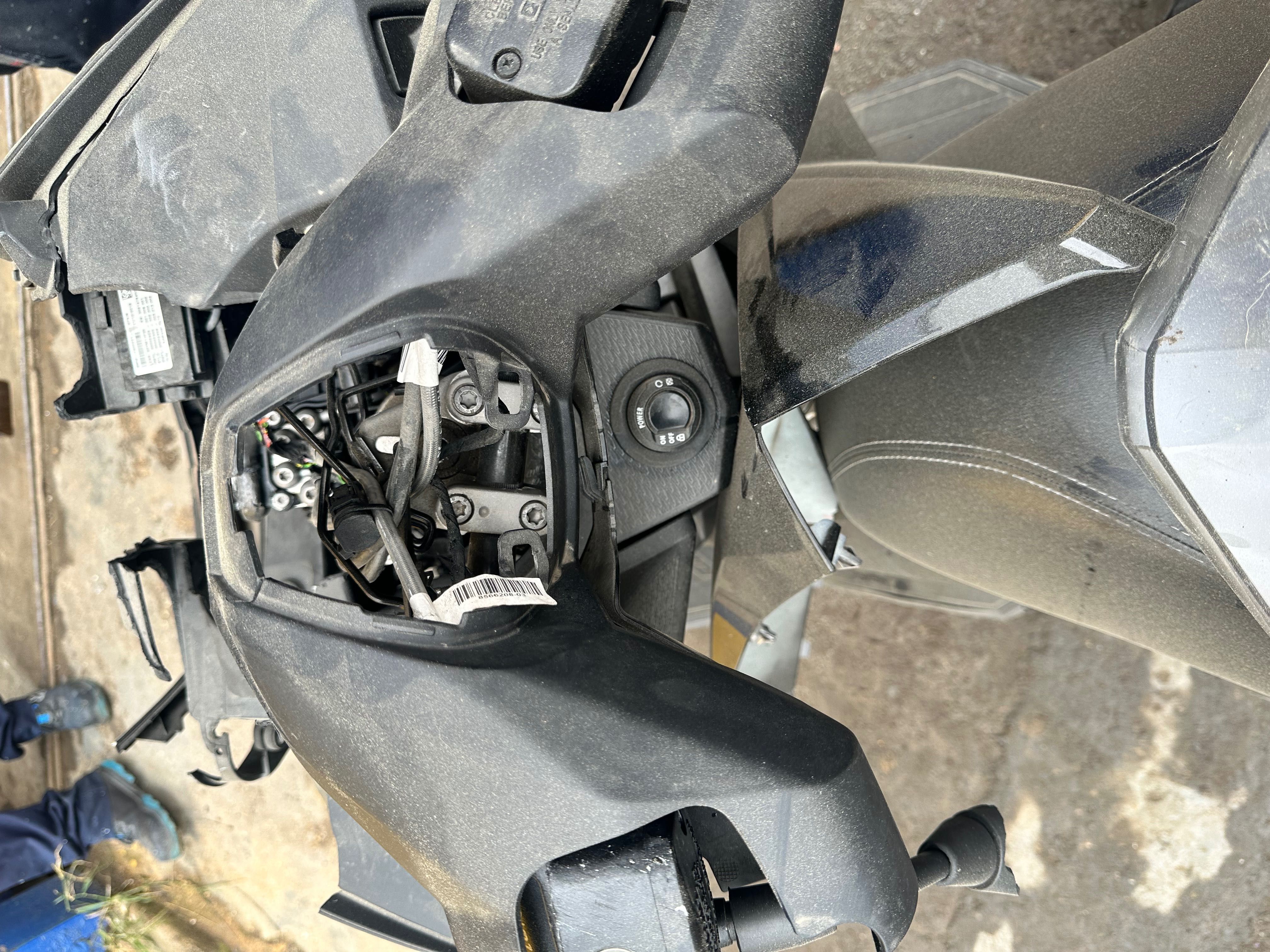 Mota BMW C400GT .