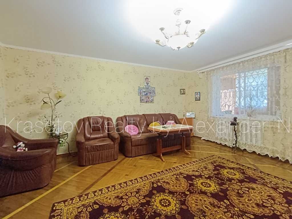 Французский б-р: продам дом на две 2 ком квартиры в престижном районе!