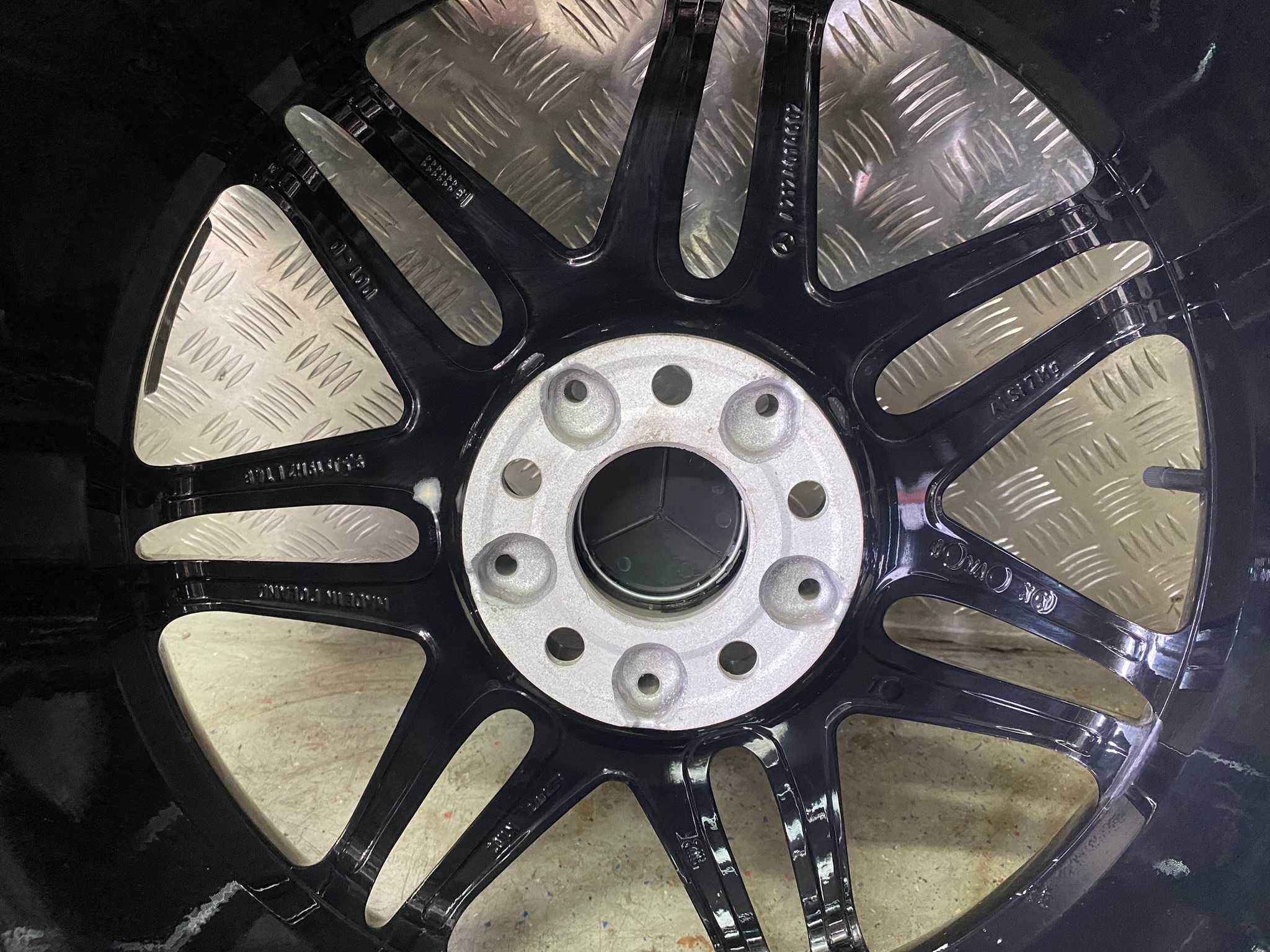 Koła Mercedes E Klasa w212 v Klasa SL 231 W 207 8,5/9,5x19 Adax Koźle