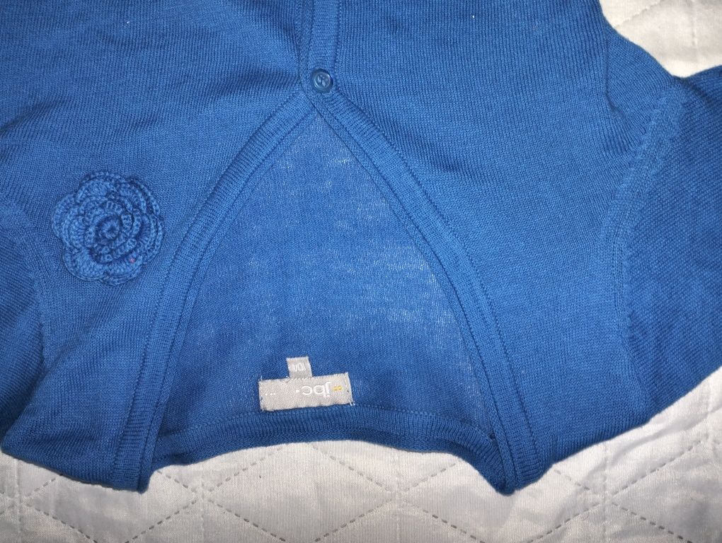 Sweterek niebieski elegancki