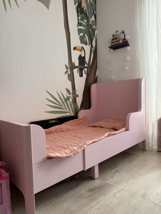 Łóżeczko Ikea BUSUNGE rosnie z dzieckiem