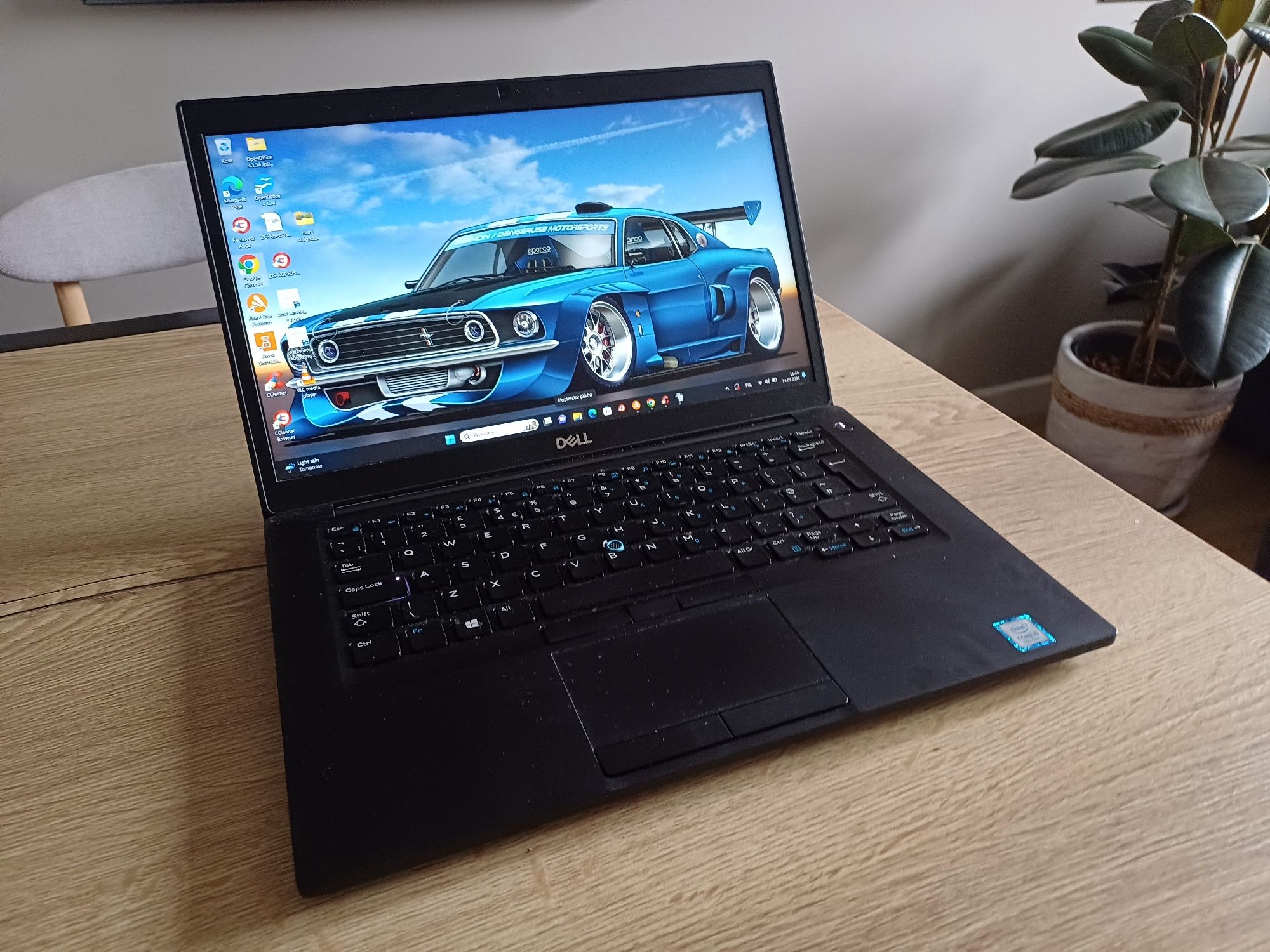 Dell latitude 7490 FHD i5/16/256