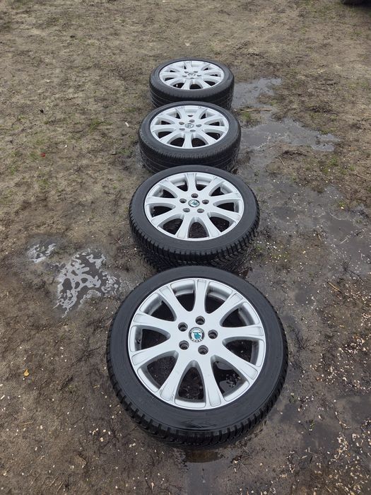 Шкода 5 112 17 nokian нова гума 225 45 17