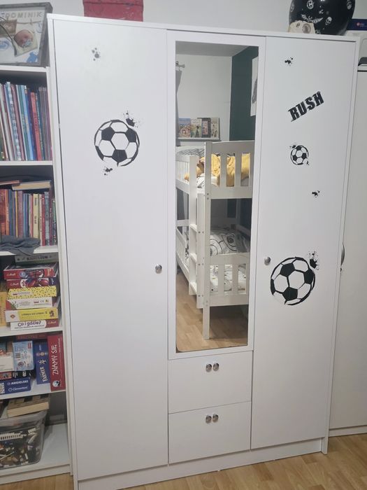 Sprzedam szafe dziecięcą