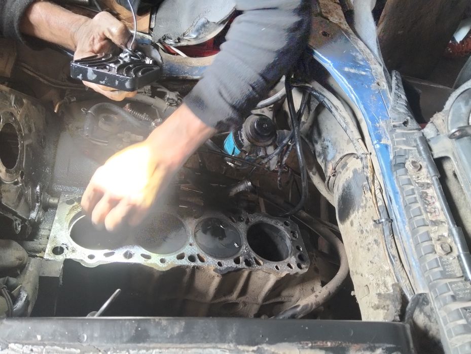 Nissan Vanette, C 220, іспанка. 2.0 д, груз-пас. Бус